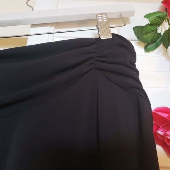 Ruched mini skirt - Picture 2 of 2